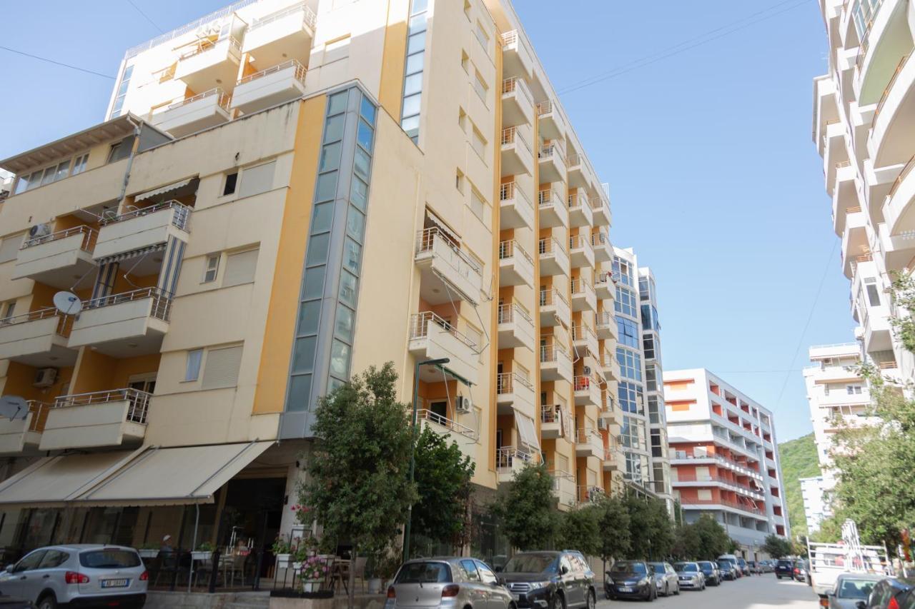 Gloria'S Apartment Lungomare วญอเรอ ภายนอก รูปภาพ