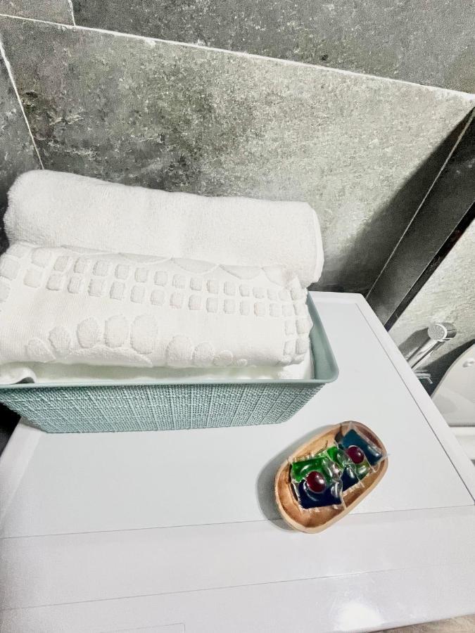 Gloria'S Apartment Lungomare วญอเรอ ภายนอก รูปภาพ