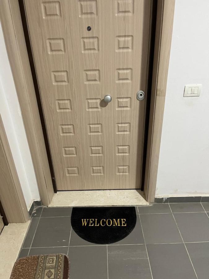 Gloria'S Apartment Lungomare วญอเรอ ภายนอก รูปภาพ